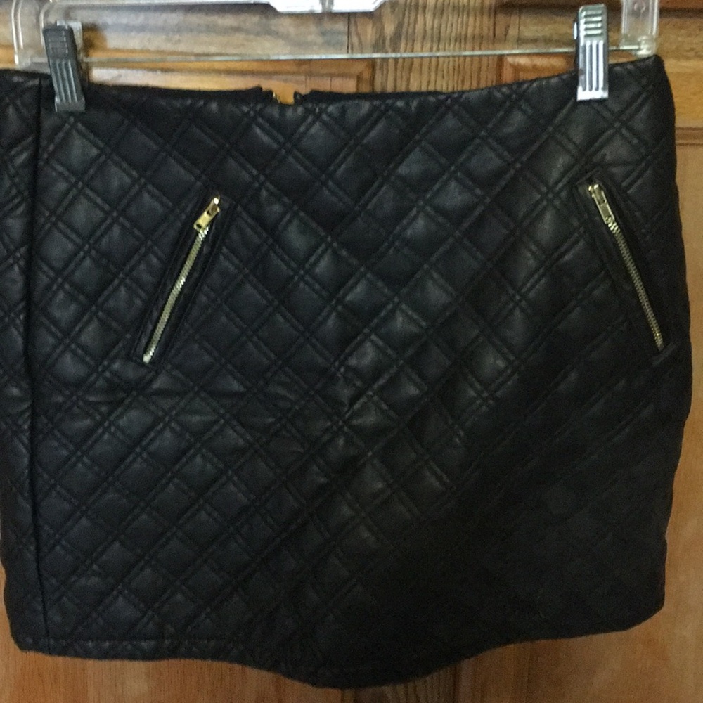 Brand new NEVER WORN still has tags